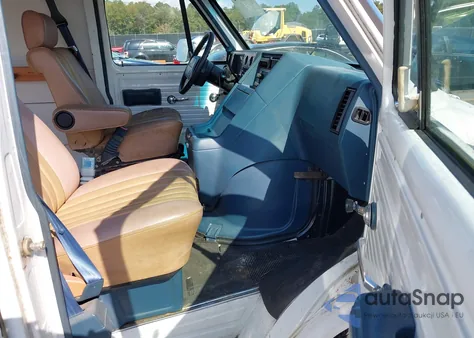 1994 Chevrolet G20 из США, поврежденный, VIN 1GCEG25H7RF100277